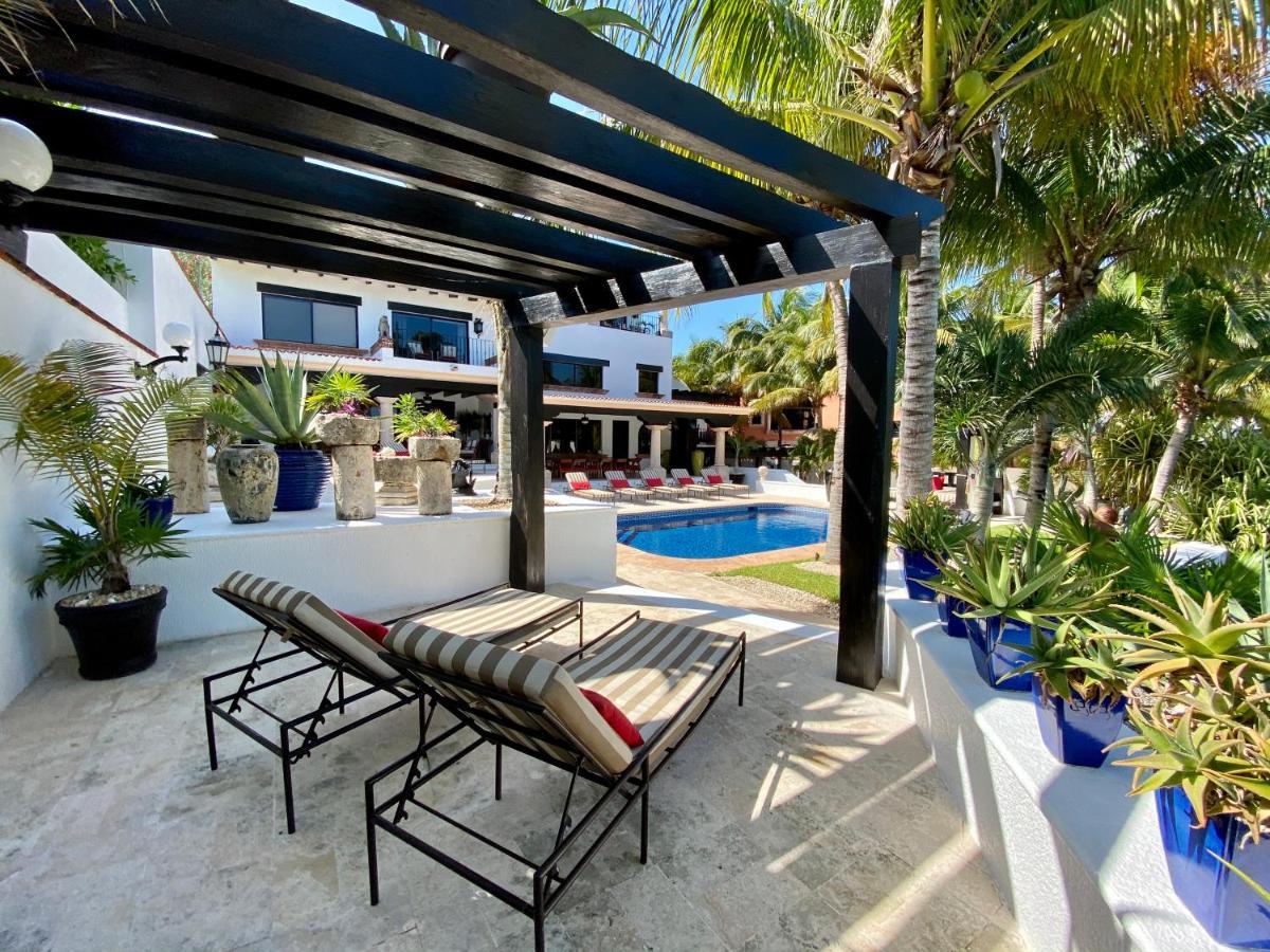 Villa Albatros Oceanfront Luxury Hotelzone Канкун Екстериор снимка